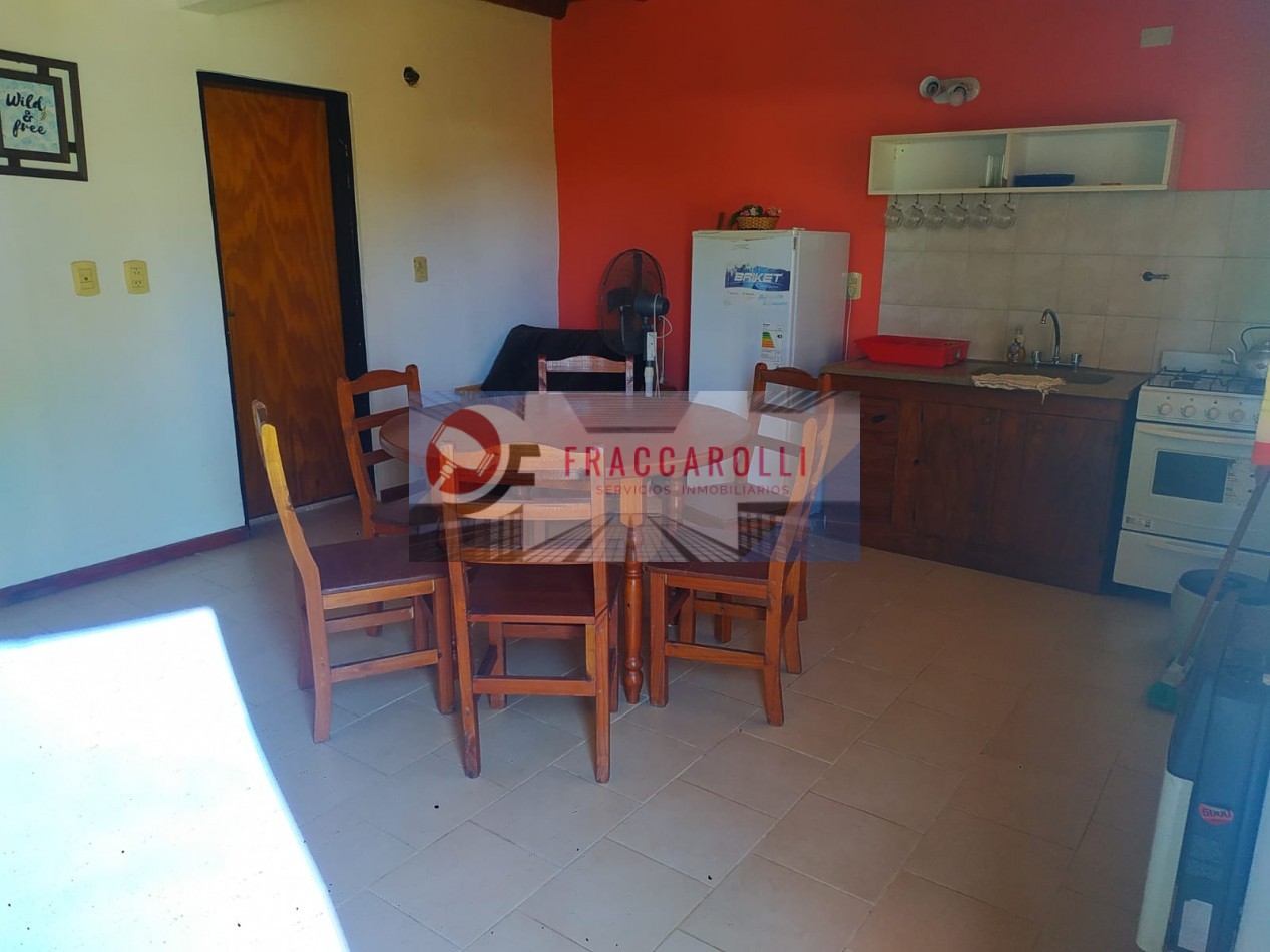 COMPLEJO DE DEPARTAMENTOS CON PILETA