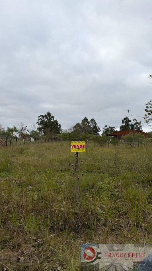 LOTE EN ESQUINA FRENTE AL LAGO, BARRIO SAN JUAN PRIMERO