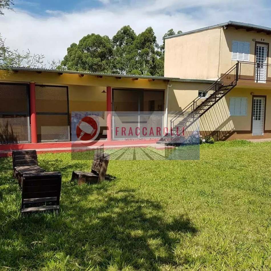 COMPLEJO DE DEPARTAMENTOS CON PILETA