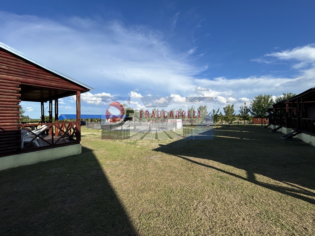 Complejo de 8 cabañas